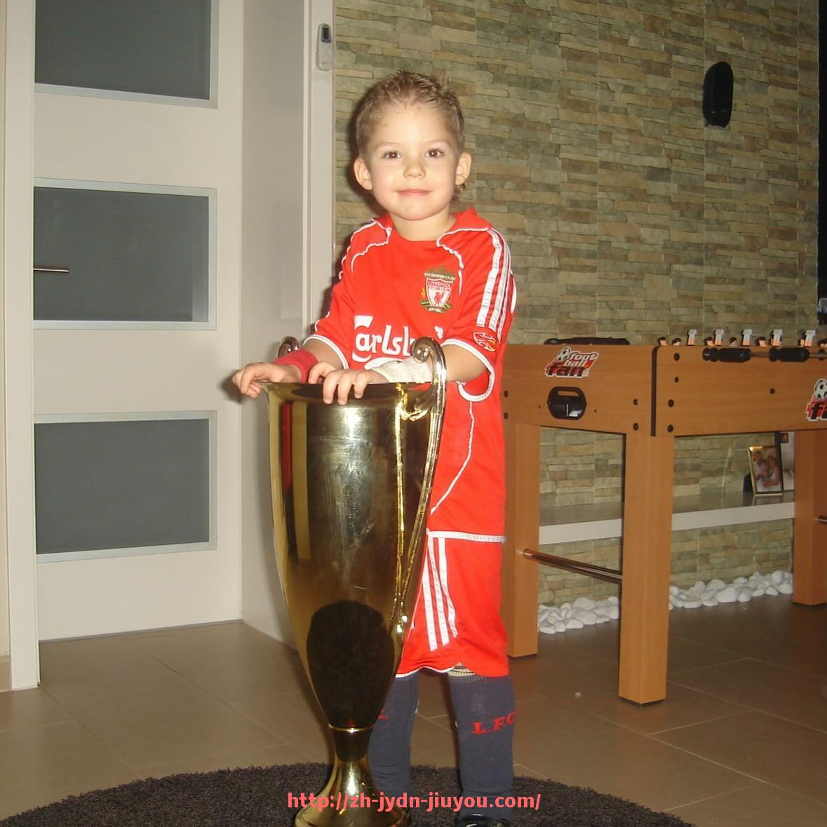 九游jiuyou-法甲马赛赛季新援贡献：马赛新援在赛季中的表现与贡献分析